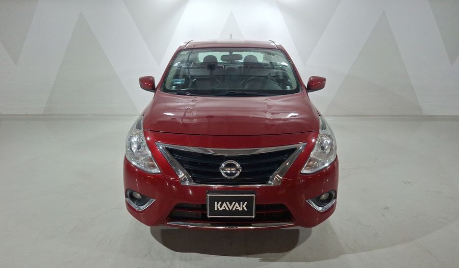 Nissan Versa 1.6 EXCLUSIVE TA AC Sedan 2015
