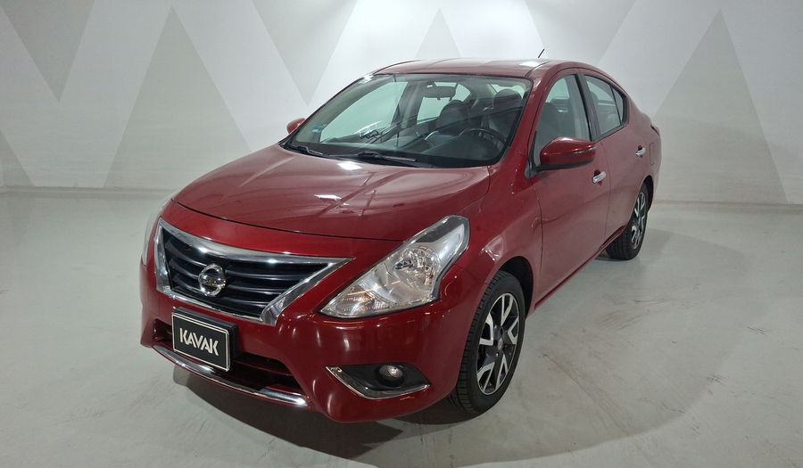 Nissan Versa 1.6 EXCLUSIVE TA AC Sedan 2015