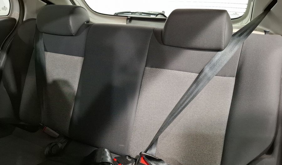 Volkswagen Gol 1.6 GL MT Hatchback 2014
