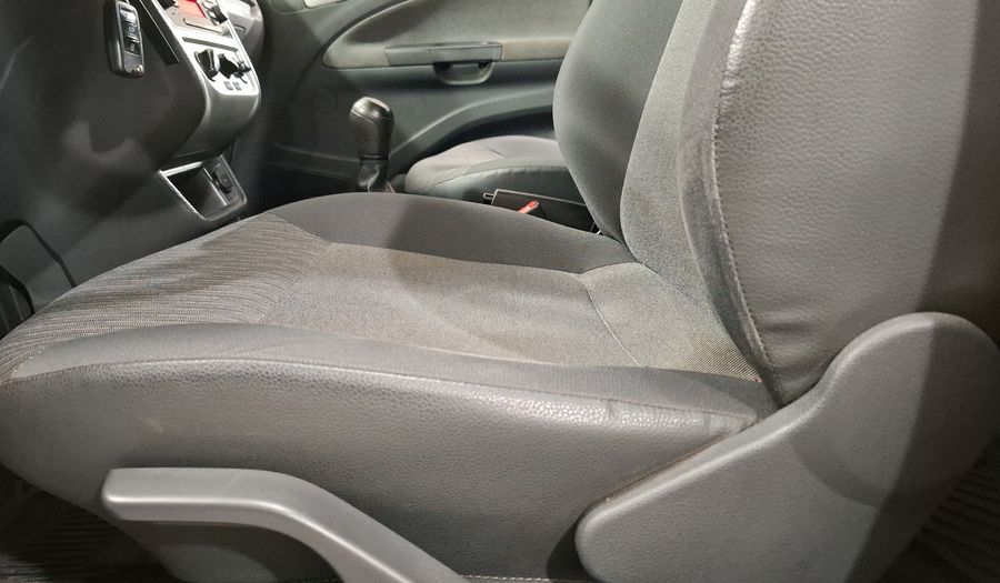 Volkswagen Gol 1.6 GL MT Hatchback 2014