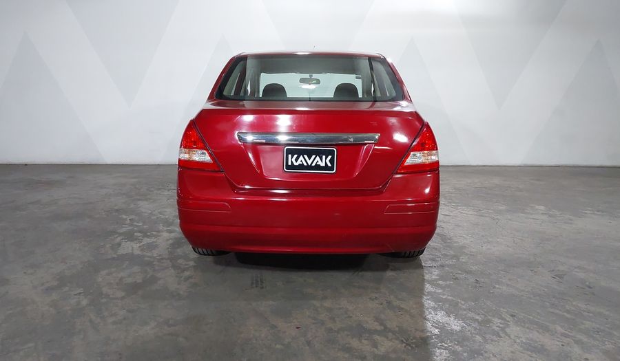 Nissan Tiida 1.8 ADVANCE AT Sedan 2013
