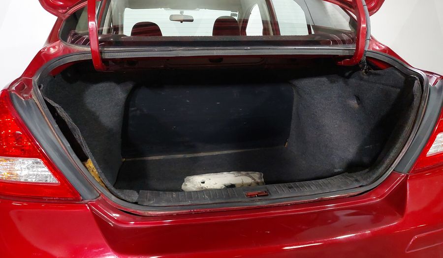 Nissan Tiida 1.8 ADVANCE AT Sedan 2013