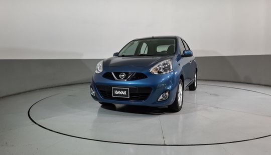 2017 • 77,256 km • Automático