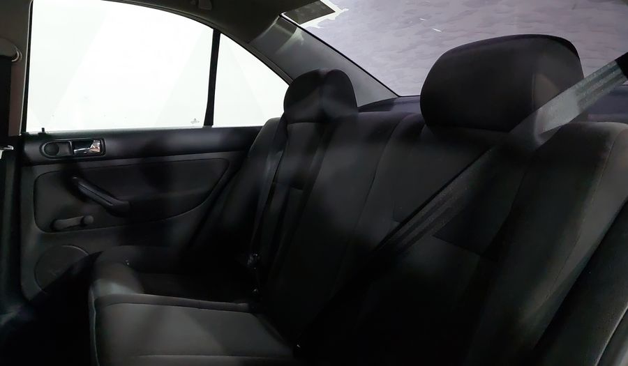 Volkswagen Jetta Clasico 2.0 CL TIPTRONIC Sedan 2013