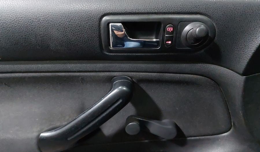 Volkswagen Jetta Clasico 2.0 CL TIPTRONIC Sedan 2013