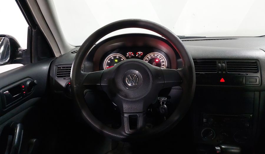 Volkswagen Jetta Clasico 2.0 CL TIPTRONIC Sedan 2013