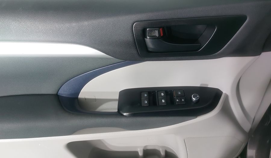 Toyota Highlander 3.5 LE AUTO Suv 2019