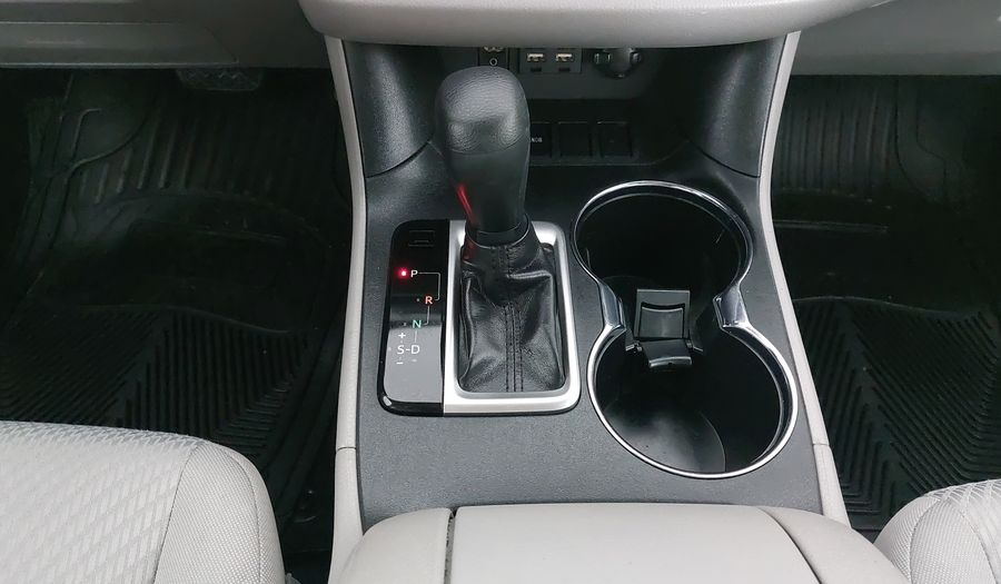 Toyota Highlander 3.5 LE AUTO Suv 2019