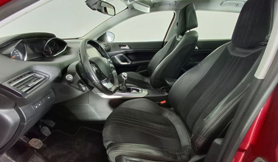 Peugeot 308 1.6 BLUEHDI 120 HP FELINE Hatchback 2017