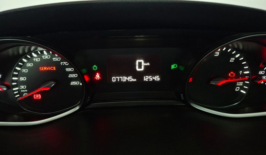 Peugeot 308 1.6 BLUEHDI 120 HP FELINE Hatchback 2017