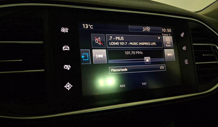 Peugeot 308 1.6 BLUEHDI 120 HP FELINE Hatchback 2017
