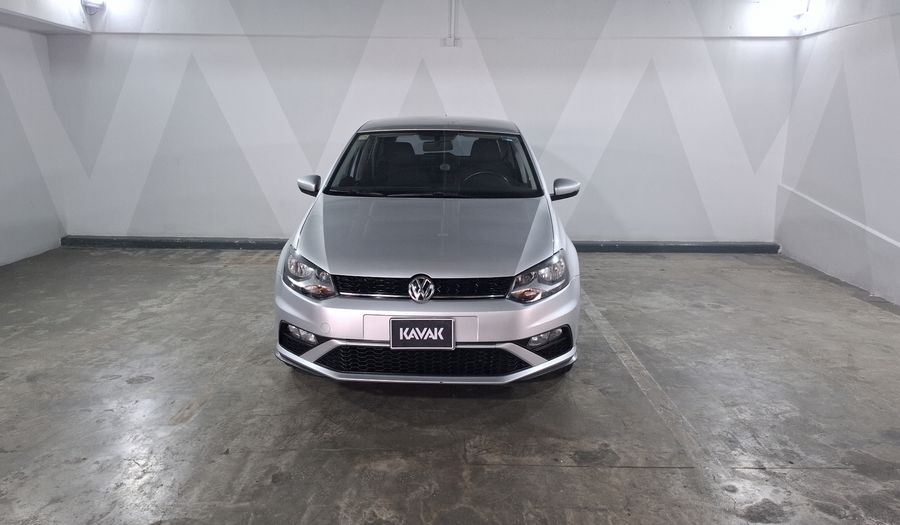 Volkswagen Polo 1.6 COMFORTLINE PLUS AUTO Hatchback 2021