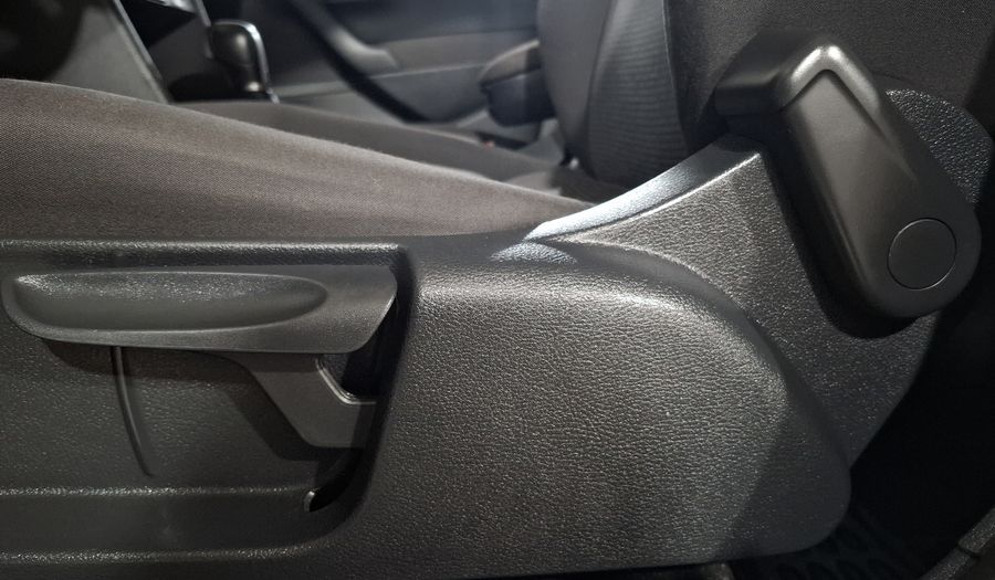 Volkswagen Polo 1.6 COMFORTLINE PLUS AUTO Hatchback 2021