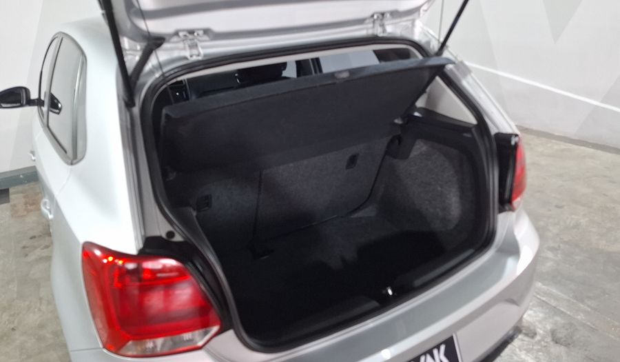 Volkswagen Polo 1.6 COMFORTLINE PLUS AUTO Hatchback 2021