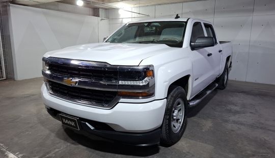 Chevrolet • Silverado 2500