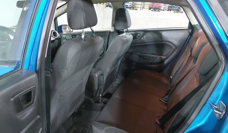 Ford Fiesta 1.6 SE AT Sedan 2017
