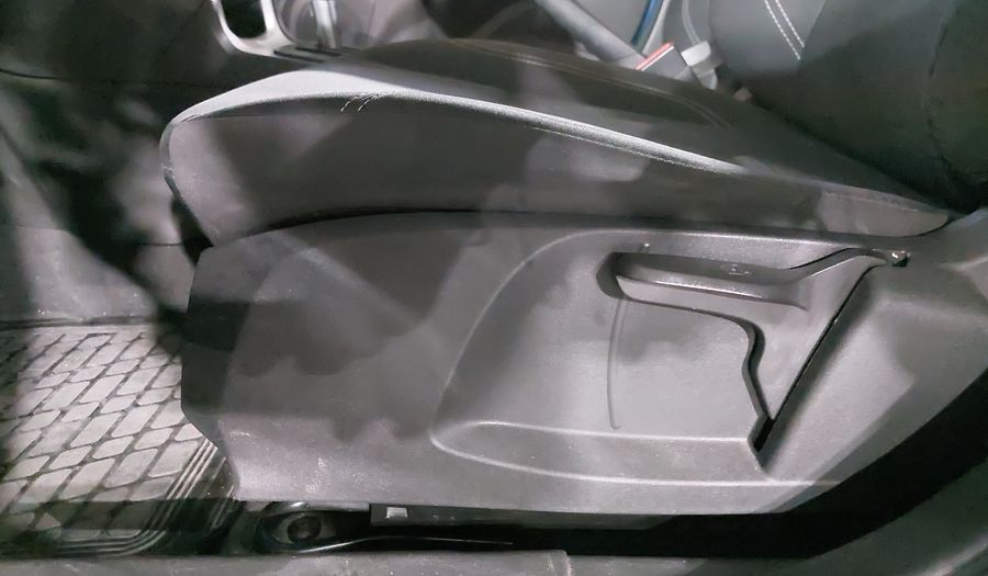 Ford Fiesta 1.6 SE AT Sedan 2017