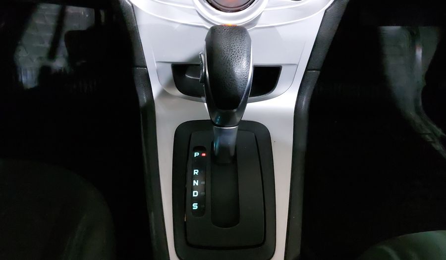 Ford Fiesta 1.6 SE AT Sedan 2017