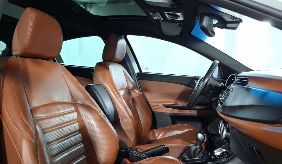 Alfa Romeo Giulietta 1.8 QUADRIFOGLIO VERDE Hatchback 2015
