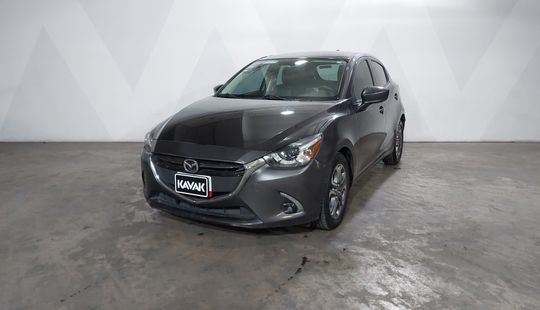 Mazda • Mazda 2