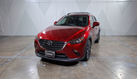 2021 • 16,213 km • Automático