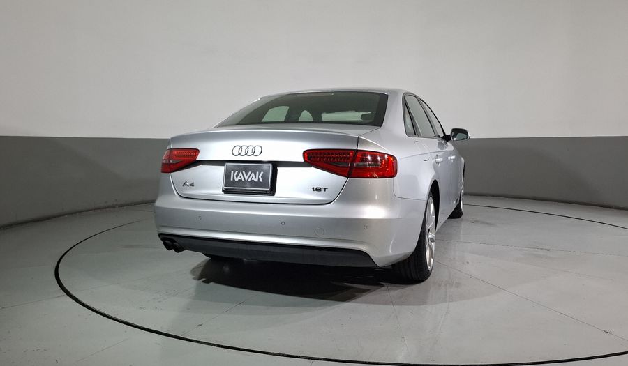 Audi A4 1.8 TFSI SPORT MULTITRONIC Sedan 2013