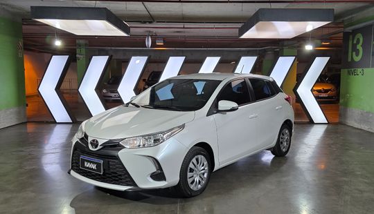 Toyota • Yaris