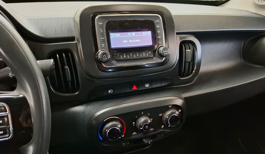 Fiat Mobi 1.0 EASY Hatchback 2017