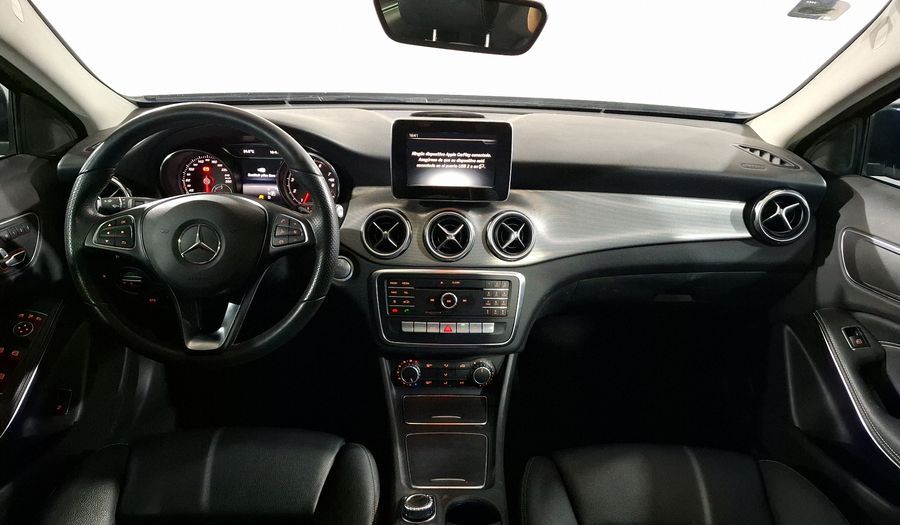 Mercedes Benz Clase Gla 1.6 GLA 200 SPORT DCT Suv 2020