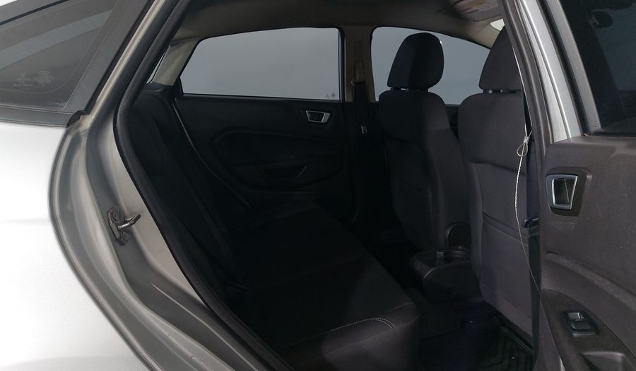 Ford Fiesta SE SEDAN Sedan 2015