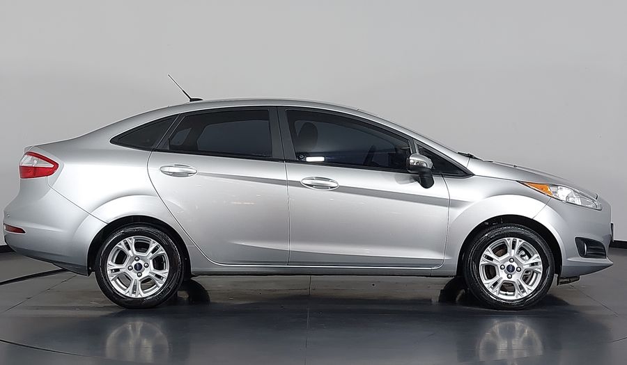 Ford Fiesta SE SEDAN Sedan 2015