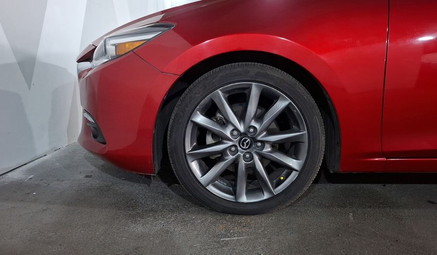 Mazda 3 2.5 SEDAN S GRAND TOURING TA Sedan 2018