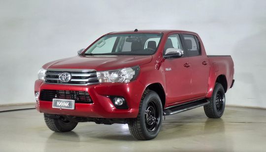Toyota • Hilux