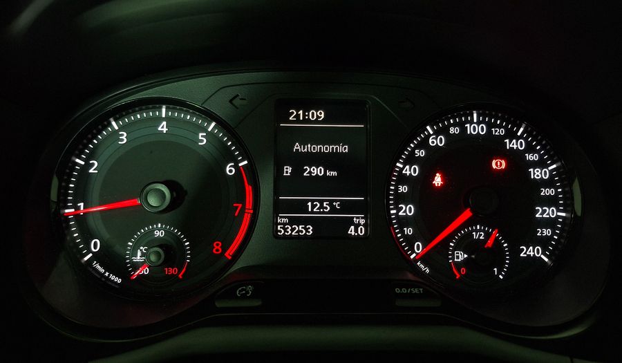 Volkswagen Voyage 1.6 COMFORTLINE Sedan 2020