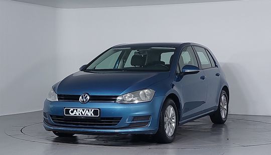 Volkswagen • Golf