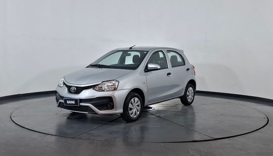 Toyota • Etios