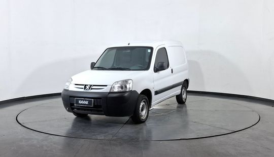Peugeot • Partner
