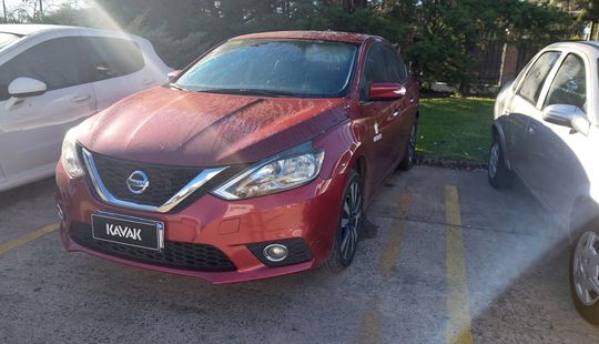 Nissan • Sentra