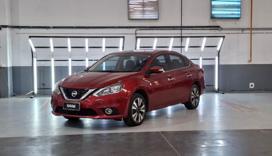 Nissan • Sentra