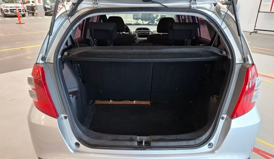 Honda Fit 1.4 LX MT Hatchback 2010