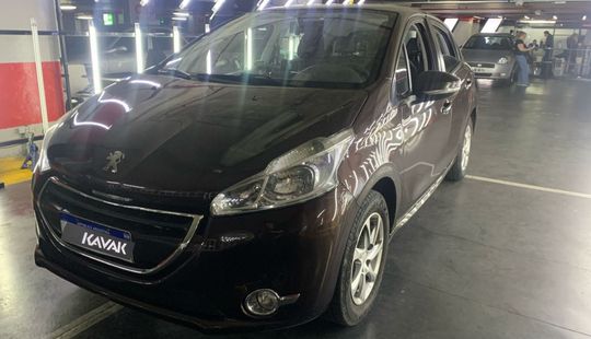 Peugeot • 208