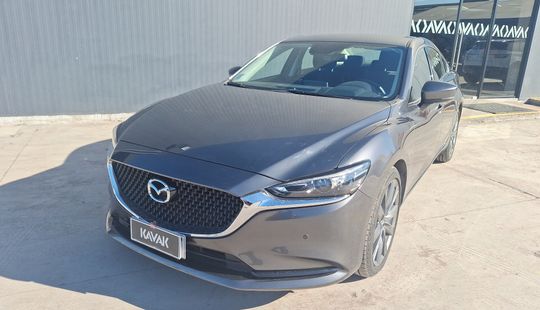 Mazda • Mazda 6