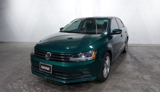 Volkswagen • Jetta