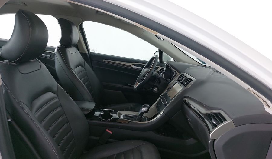 Ford Fusion 2.0 GTDI SE LUXURY AT Sedan 2015