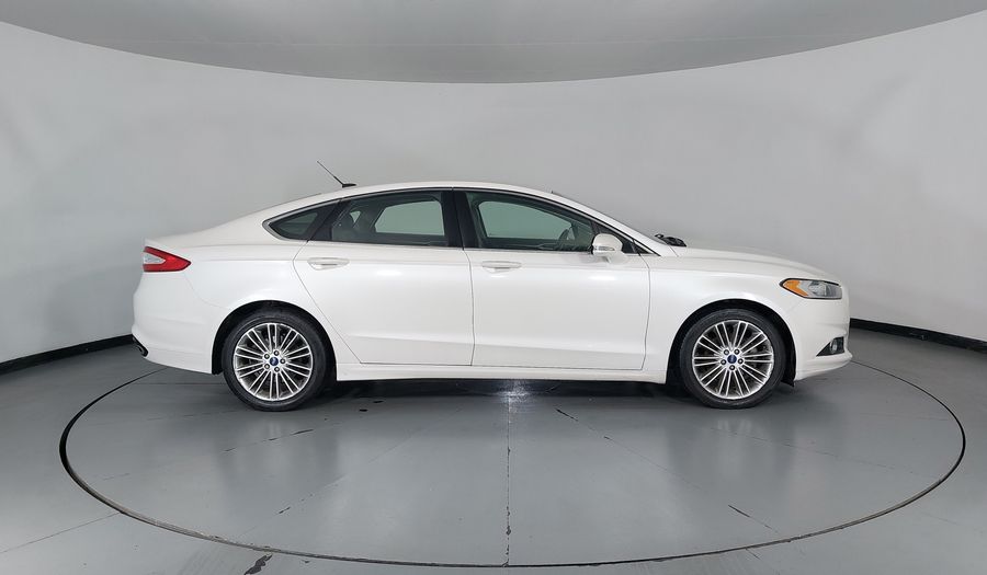 Ford Fusion 2.0 GTDI SE LUXURY AT Sedan 2015