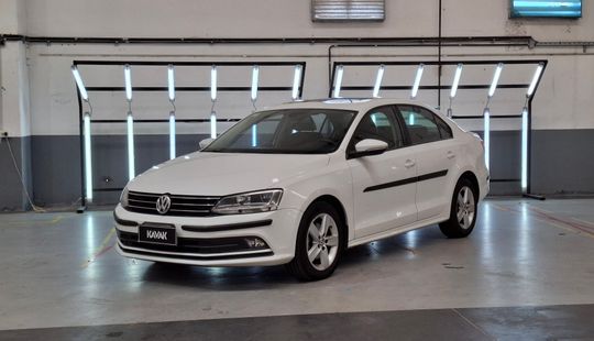 Volkswagen • Vento