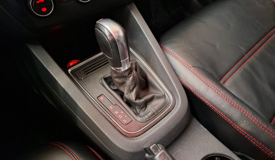 Volkswagen Vento 2.5 LUXURY TIPTRONIC Sedan 2015