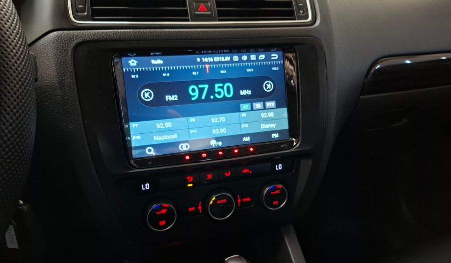 Volkswagen Vento 2.5 LUXURY TIPTRONIC Sedan 2015