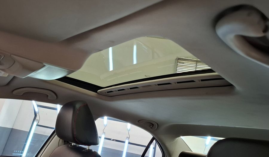 Volkswagen Vento 2.5 LUXURY TIPTRONIC Sedan 2015