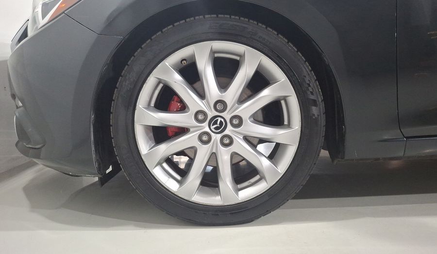Mazda 3 2.5 SEDÁN S GT TA Sedan 2015